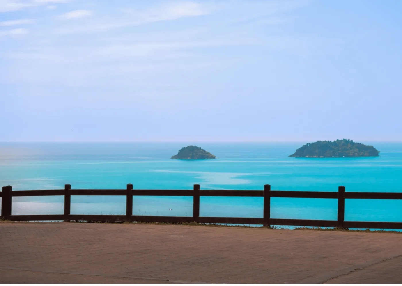 Królewska Ekspedycja Wybrzeża: 12 Dni – 2 Wyspy i Wodospady | AsiaTrip.pl