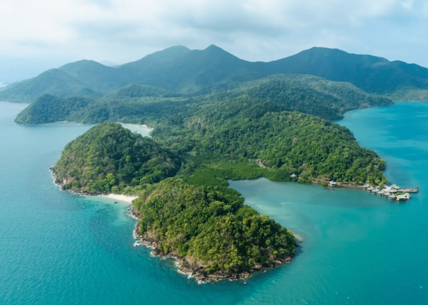 Królewska Ekspedycja Wybrzeża: 12 Dni – 2 Wyspy i Wodospady | AsiaTrip.pl