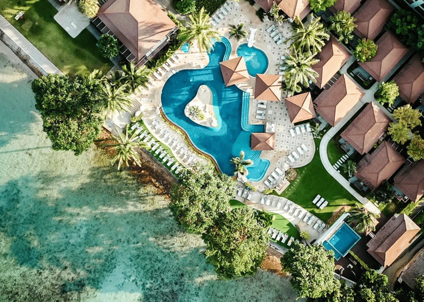 Królewska Ekspedycja Wybrzeża: 12 Dni – 2 Wyspy i Wodospady | AsiaTrip.pl