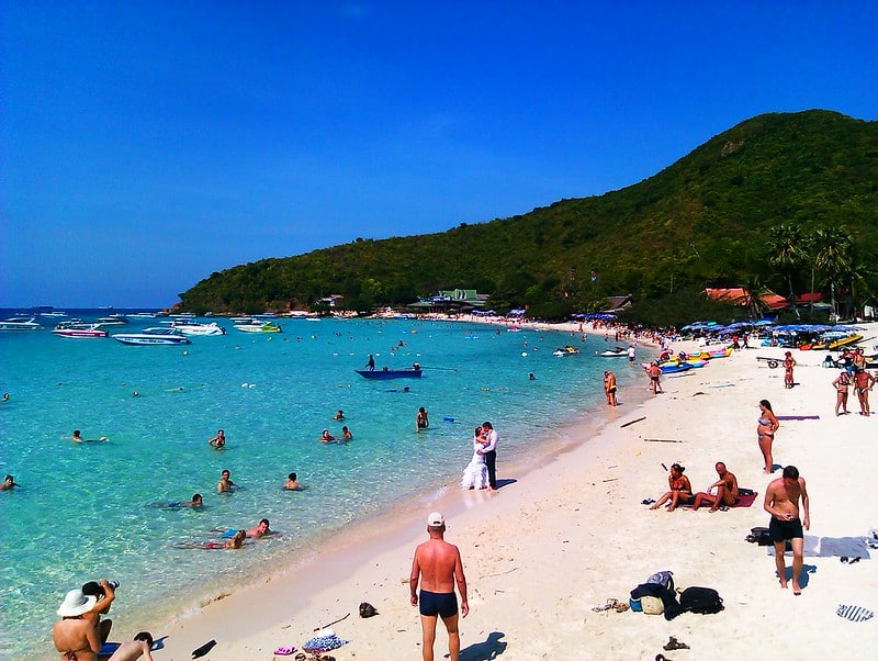 Ko Lan co zobaczyć - atrakcje, plaże i zwiedzanie wyspy