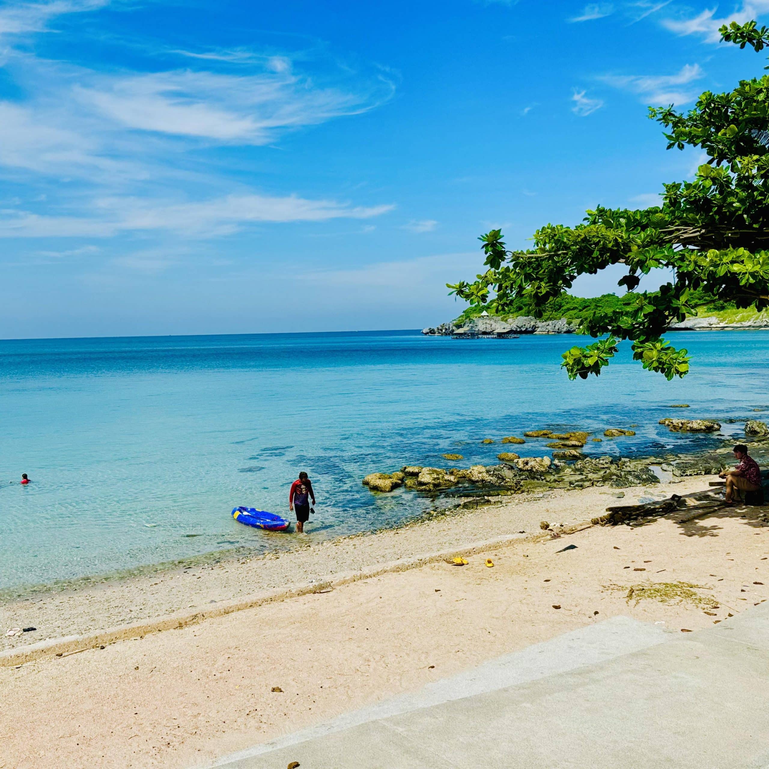 Tham Phang Beach na Ko Sichang
