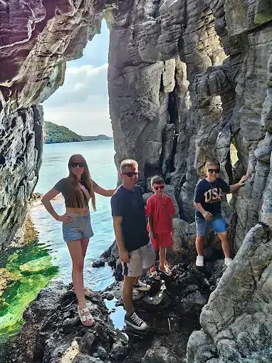 Ko Sichang co zobaczyć podczas podróży po Tajlandii