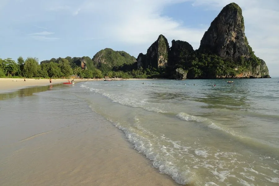 Krabi 4 wyspy 1 dzień, Poda, Tup, Chicken i Phra Nang w formule VIP