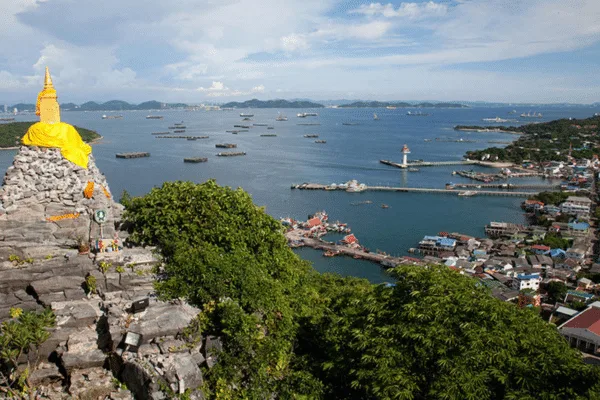 Tajemnicza wyspa zwiedzaj z AsiaTrip.pl